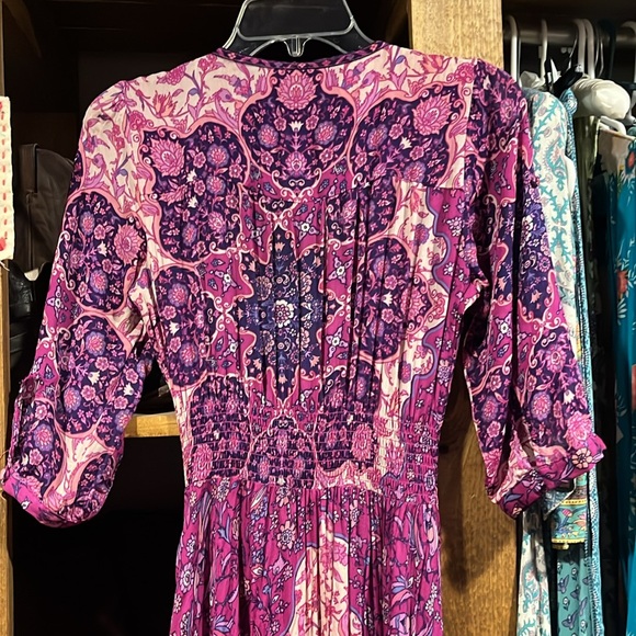 Kiss the Sky Gown - Picture 7 of 8